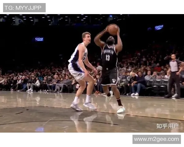 奥兰多魔术与布鲁克林篮网激战正酣谁能在NBA赛场上笑到最后