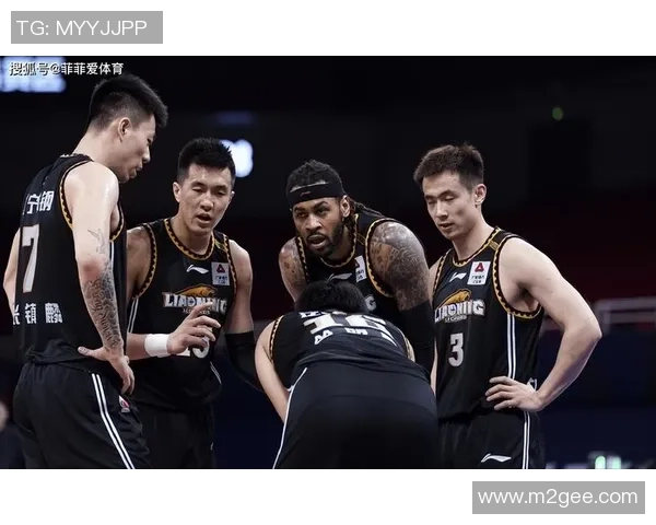 戈多伊克鲁斯与老男孩的激烈对决引发球迷热议与期待 戈多伊克鲁斯与老男孩的激烈对决引发球迷热议与期待