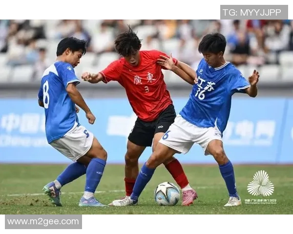 日本U18青年队迎战黎巴嫩U18队展开激烈较量争夺亚洲足球荣誉 日本U18青年队迎战黎巴嫩U18队展开激烈较量争夺亚洲足球荣誉