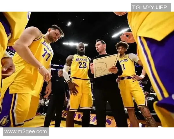 湖人主场迎战火箭争夺季后赛席位精彩对决即将上演 湖人主场迎战火箭争夺季后赛席位精彩对决即将上演